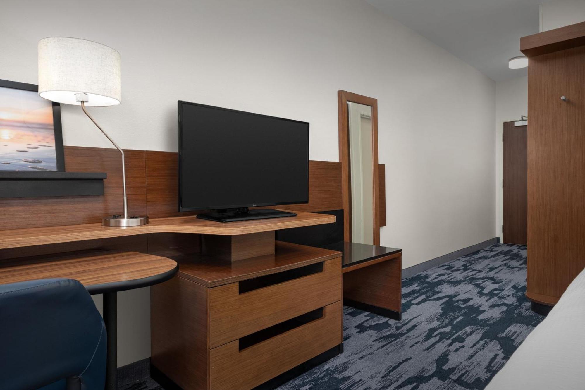 Fairfield Inn & Suites By Marriott Panama City Beach Upper Grand Lagoon Eksteriør bilde